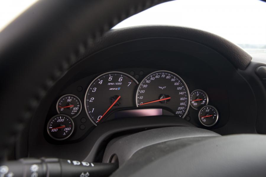  Chevrolet Corvette ZR1 2009 года  (фото 5 из 290)